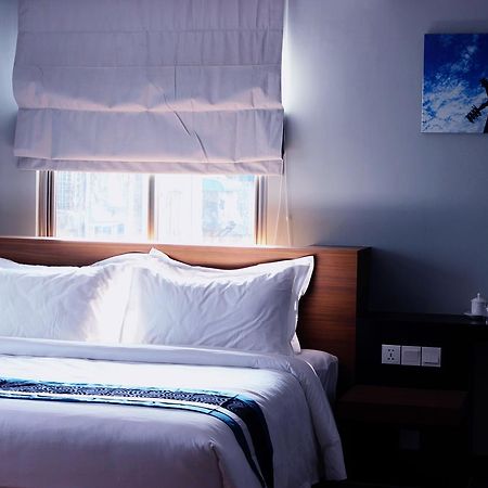 Hotel Azure Yangon Dış mekan fotoğraf