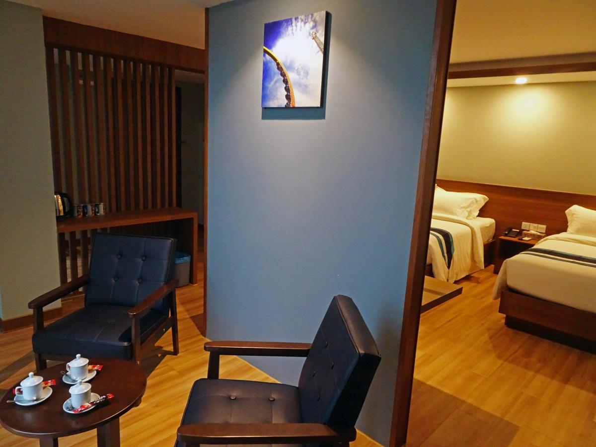 Hotel Azure Yangon Dış mekan fotoğraf