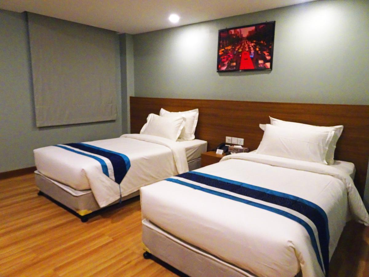 Hotel Azure Yangon Dış mekan fotoğraf